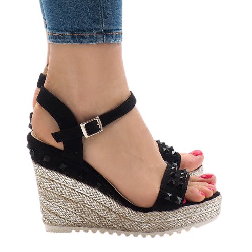 Sandali con zeppa in camoscio nero con borchie TS-16