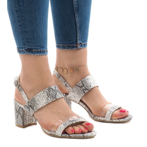 Sandali serpente sul post camoscio S-7346 bianca