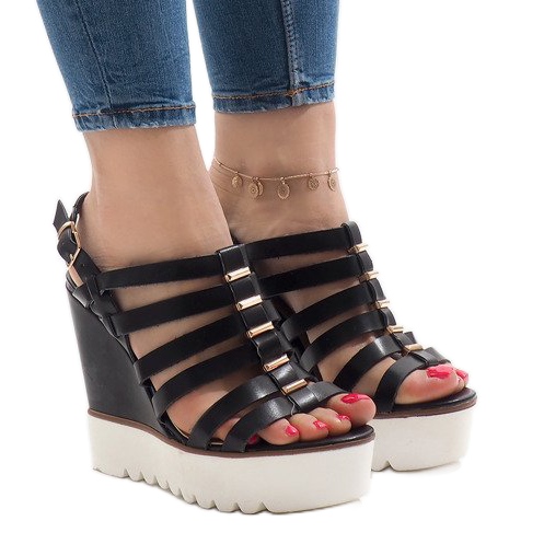 Sandali neri sulla piattaforma MC-12 nero