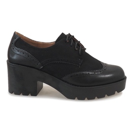 Scarpe basse nere sulla scarpa jazz A532 nero