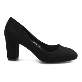 Pumps nere sul post di Sylvie nero