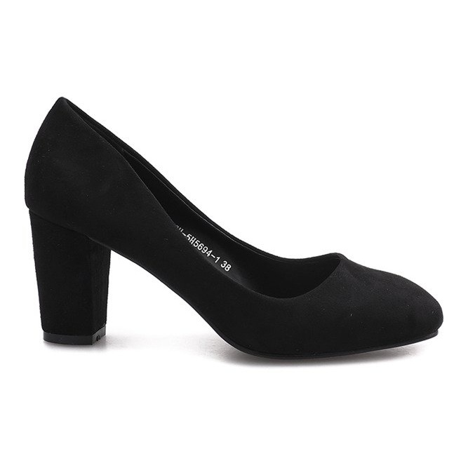 Pumps nere sul post di Sylvie nero