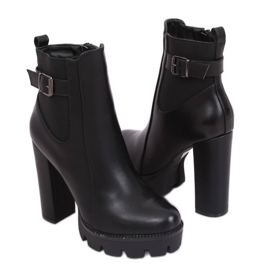 Stivali con plateau neri NS069P Nero