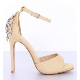 Sandali su uno stiletto con pietre beige 9509-502 Beige II-GAT