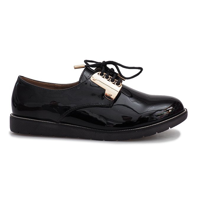 Scarpe laccate nere di Rose nero
