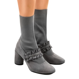 Stivaletti in camoscio grigio sul post LL-102P