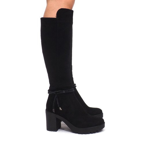 Stivali in pelle scamosciata su un post ES8516 Black nero