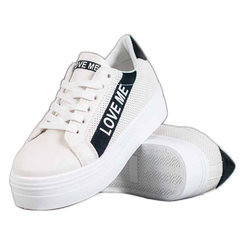 SHELOVET Scarpe bianche sulla piattaforma bianca