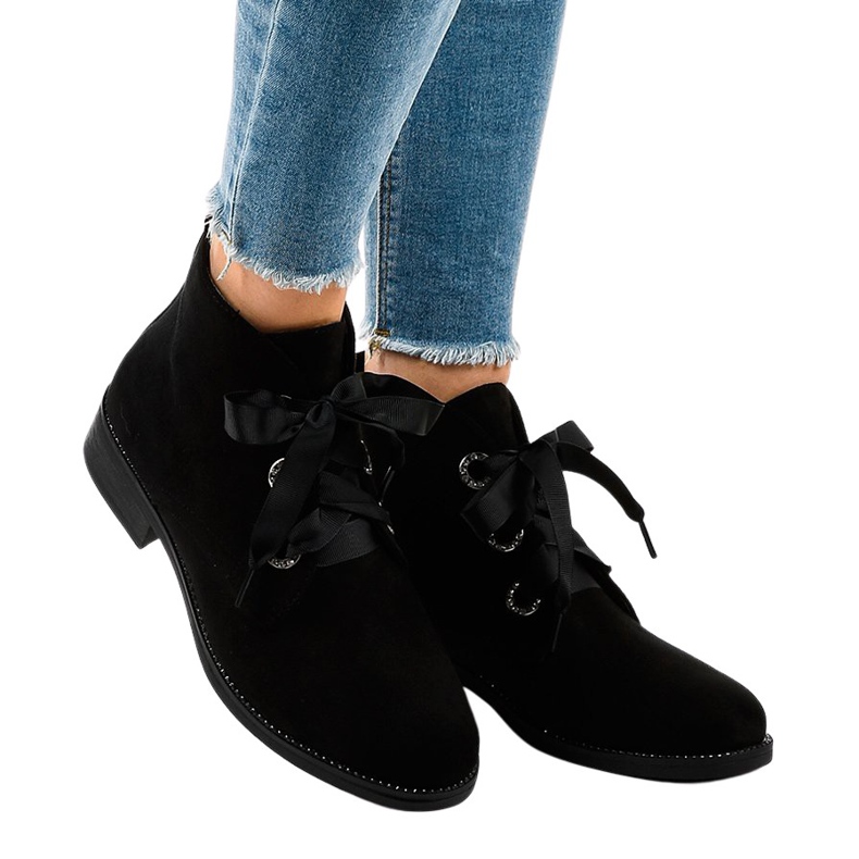 Stivaletti stringati in camoscio nero K123