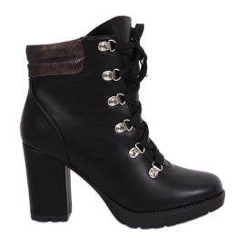 Tacchi alti neri 8992-PU Nero