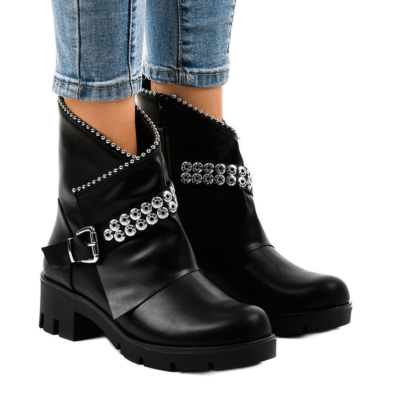 Stivali neri da donna decorati con A-337 nero