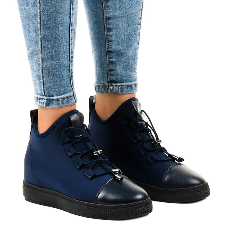 Sneakers alte blu navy isolate con zeppa XY-35