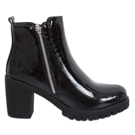 Stivaletti Chelsea laccati neri DA37P Nero