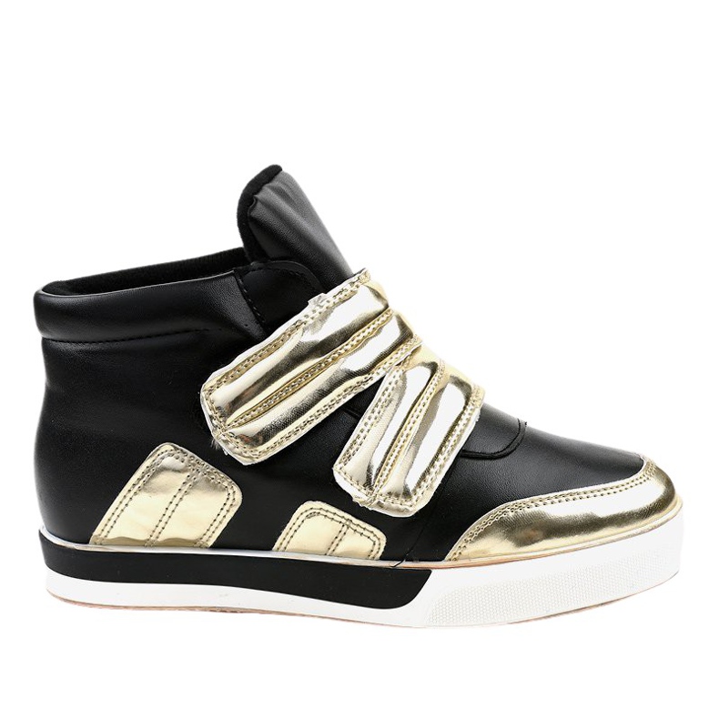 Sneakers nere isolate sulla zeppa GF-ZM26 nero