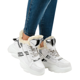 Sneakers bianche da donna isolate D80-31 bianco