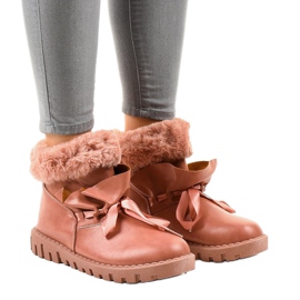 Sneakers rosa isolate con cerniera 428-6