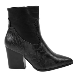 Stivaletti neri sul post serpente YK-117 nero