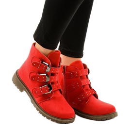 Stivaletti bassi in camoscio rosso con fibbie TL95-4