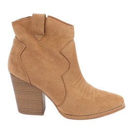 Stivali da cowboy color cammello con tacco alto beige