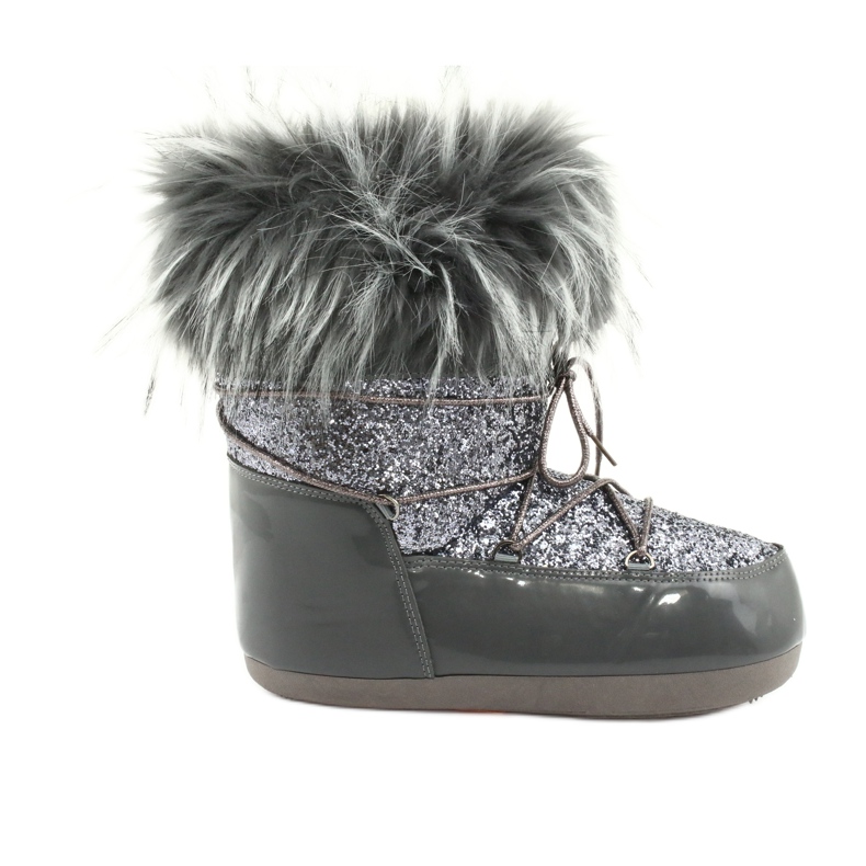 Comodi scarponi da neve grigio