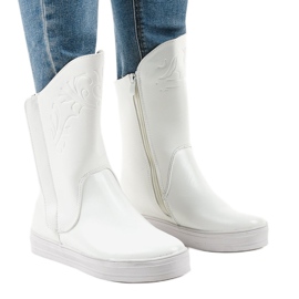 Sneakers bianche stivali isolati HX5187-5 bianco