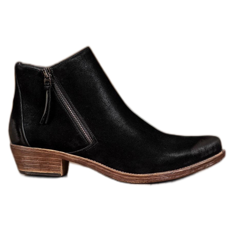 Kylie Cowgirl sul cursore nero