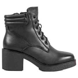 Super Mode Comodi stivali in ecopelle nero