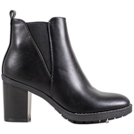 Ideal Shoes Stivali comodi nero