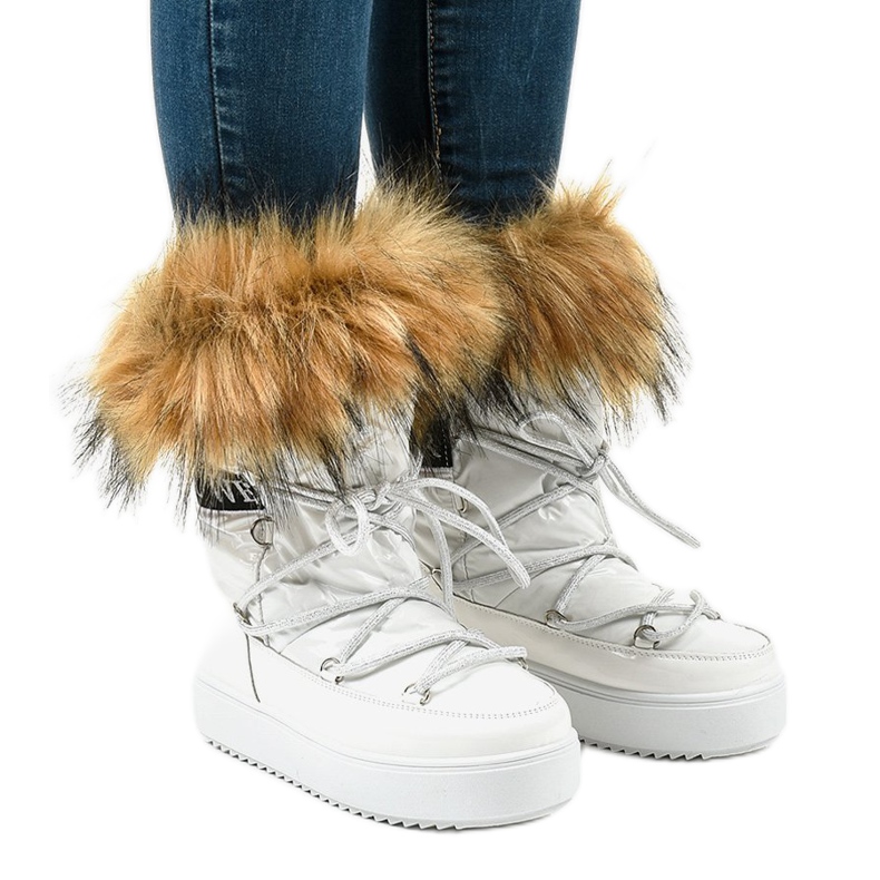 Stivali da neve bianchi alla moda con pelliccia 119-39 bianca