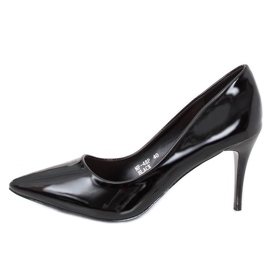 Décolleté su tacco nero NF-48P laccato nero