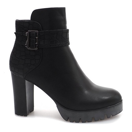 Stivali caldi su un tacco TL-10 Black nero