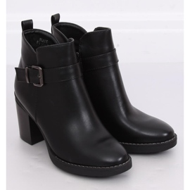 Stivali neri con tacco largo BM-9078 Nero
