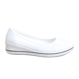 Sneakers bianche sulla zeppa 1145-Y bianco