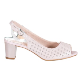 Sergio Leone Sandali traforati su un bar rosa