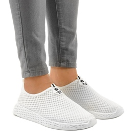 Scarpe sportive da donna bianche SJ1890-3 bianca