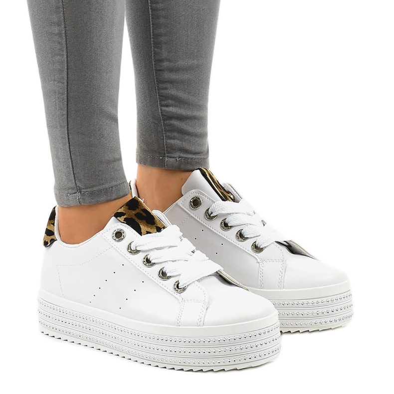 Sneakers bianche con stampa leopardata sulla piattaforma M-071 bianca