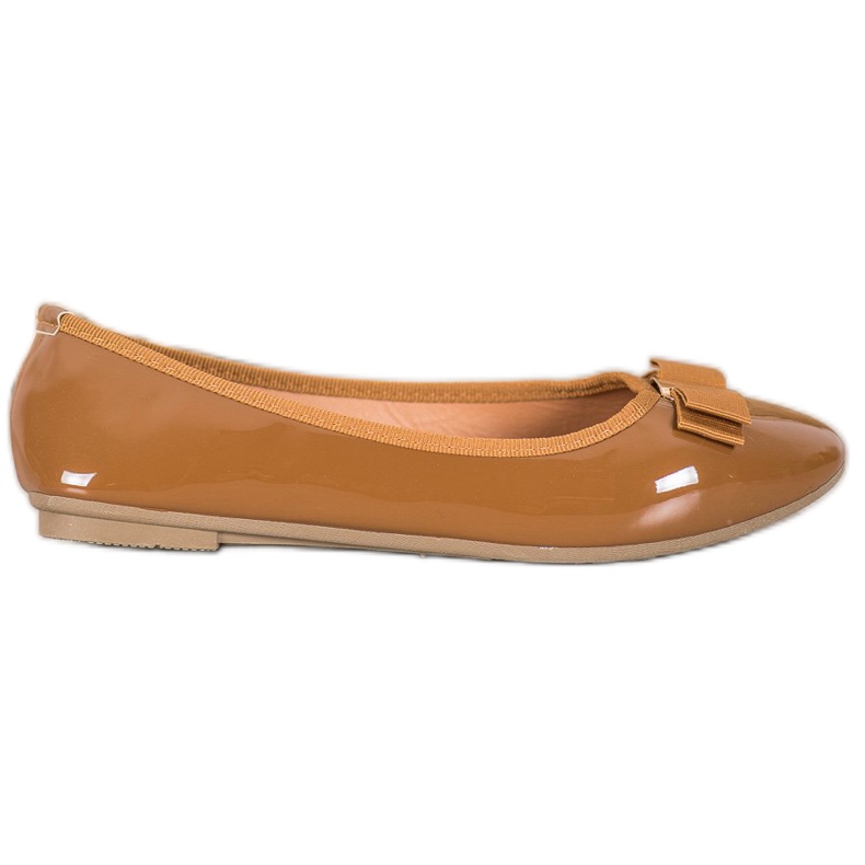 Fama Ballerine laccate con fiocco marrone
