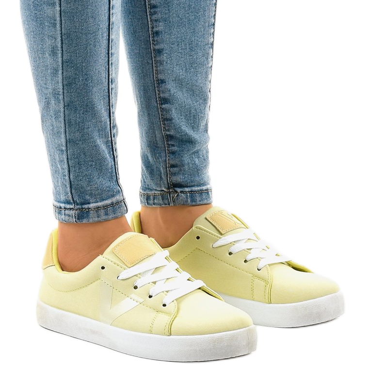 Sneakers classiche da donna gialle B845-26 giallo