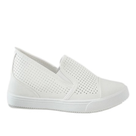 Sneakers bianche traforate sulla zeppa DD441-2 bianco