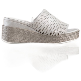 Goodin Pantofole con zeppa traforata grigio