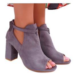 Vinceza Stivaletti grigi Sandali su una barra Open Toes Grigi grigio