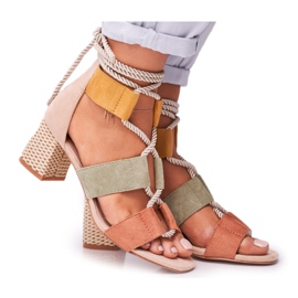 Bellucci Sandali Da Donna Su Un Tacco In Camoscio Colorato Beckie marrone multicolore