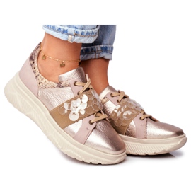 Scarpe sportive Sneakers in pelle da donna Maciejka 04448-25 beige multicolore d'oro