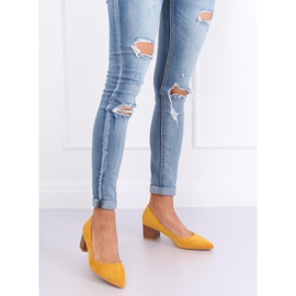 Décolleté con tacco in legno CL75P Giallo miele