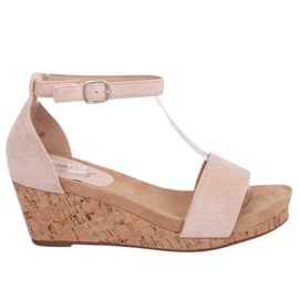 Sandali su una zeppa di sughero beige LL-228P Beige