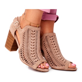 Bellucci Stivali da donna con cut-out Spring Beyond Us beige