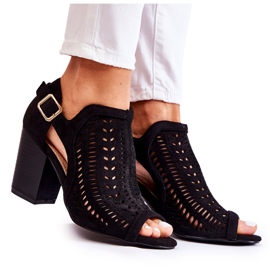 Bellucci Stivali da donna con taglio Spring Black Beyond Us nero
