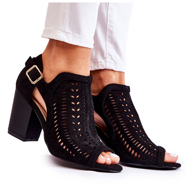 Bellucci Stivali da donna con taglio Spring Black Beyond Us nero