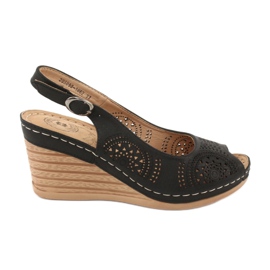 Evento Comodi sandali con zeppa 20SD98-1862 nero