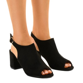 Sandali neri con tacco alto e tomaia Z029 nero
